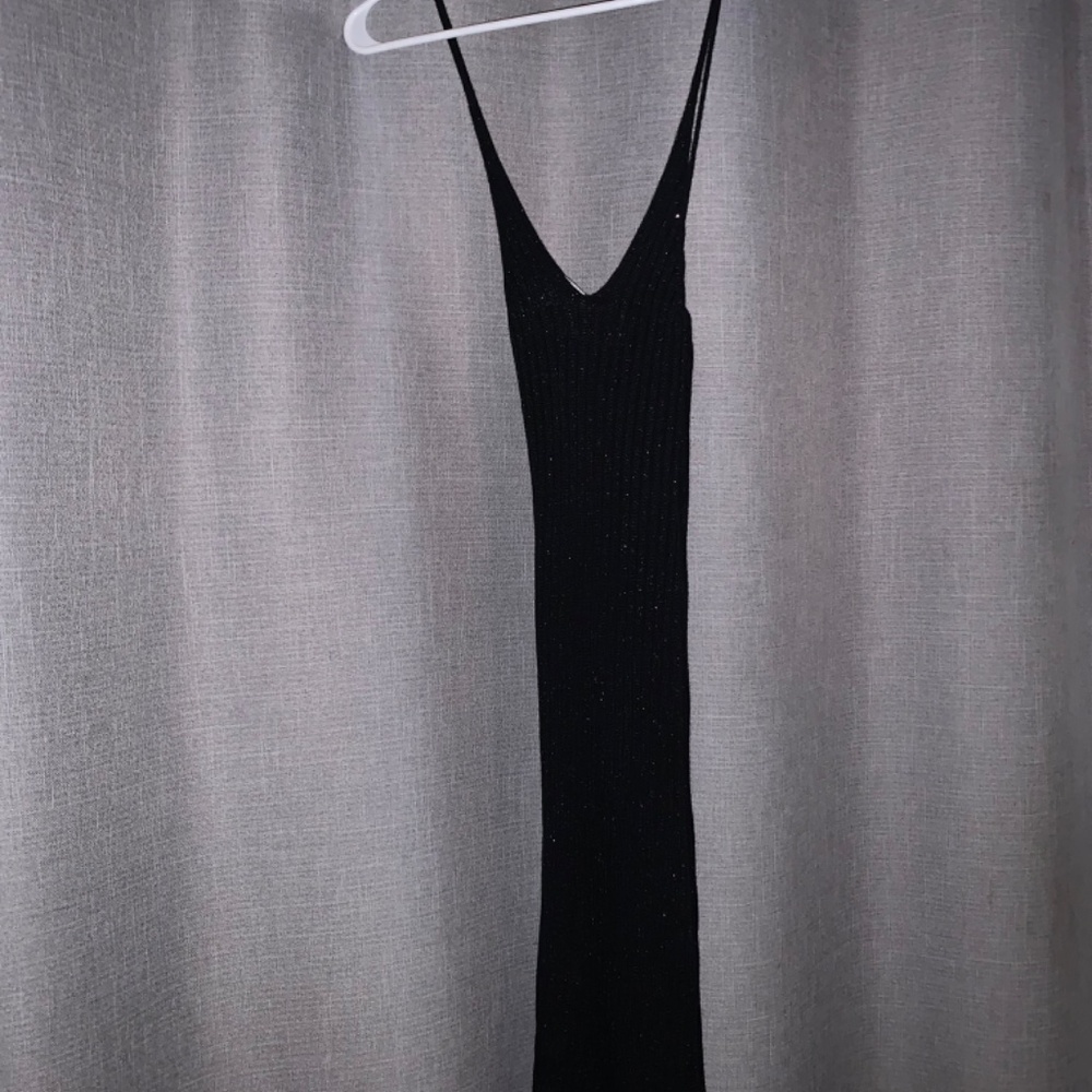 LBD - Picture 3 of 4